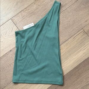 Madewell NWT soft ribbed One Shoulder top. Small